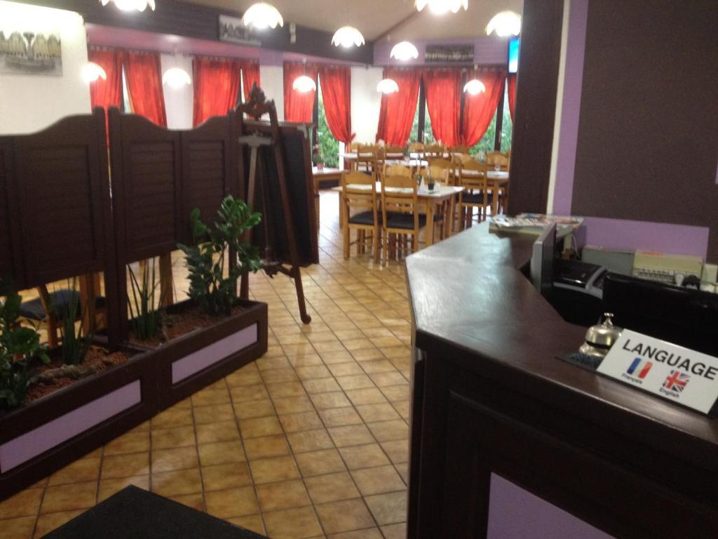 Hotel Fleuritel Charleville-Mézières 外观 照片